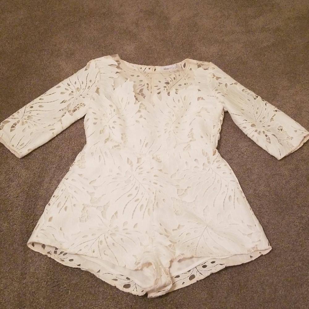 Alice McCall white rumours play suit size 6